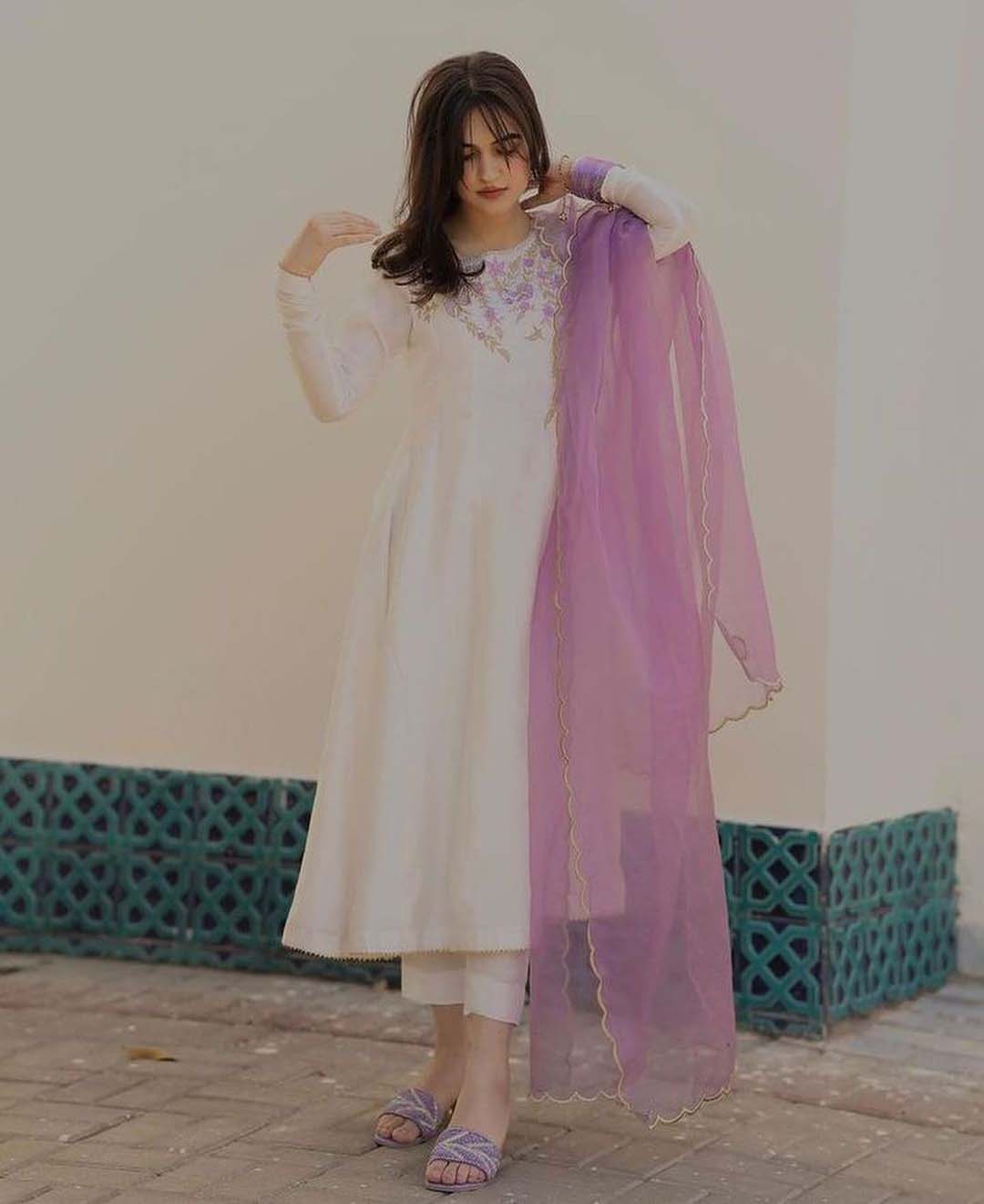 3 pcs Silk Emboidered | DG 24